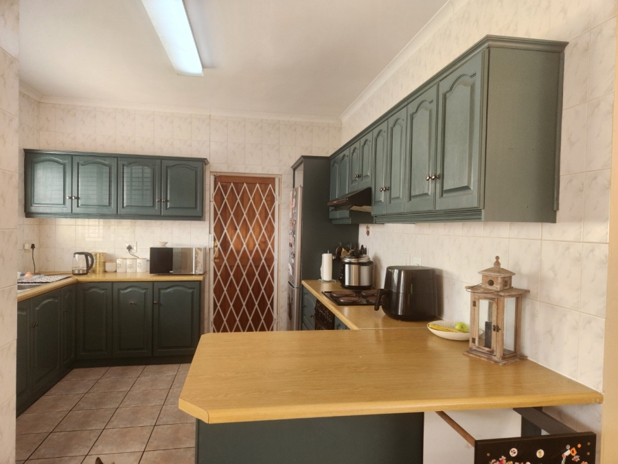 3 Bedroom Property for Sale in King George Park Western Cape